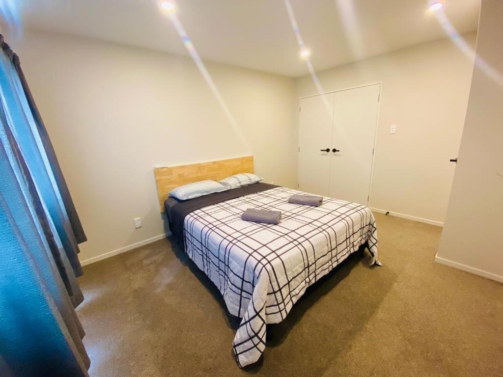 Holiday / Short Term Rent Оукланд Екстериор снимка