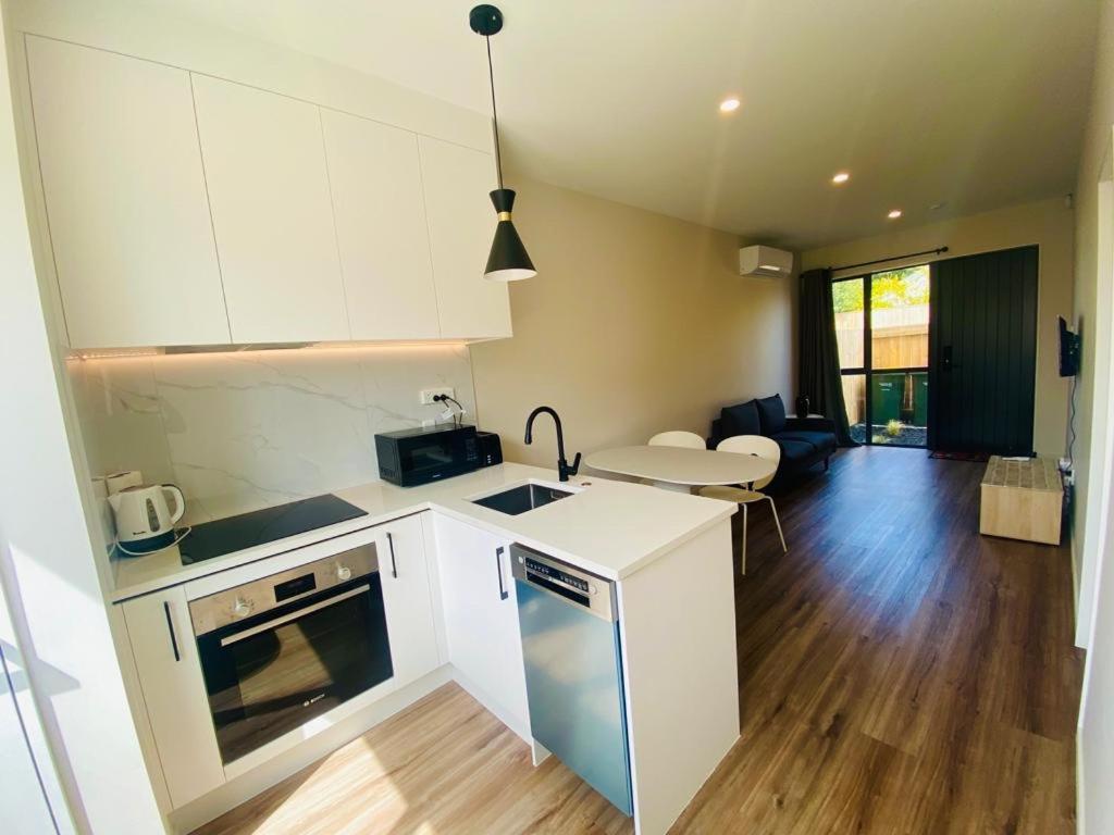 Holiday / Short Term Rent Оукланд Екстериор снимка